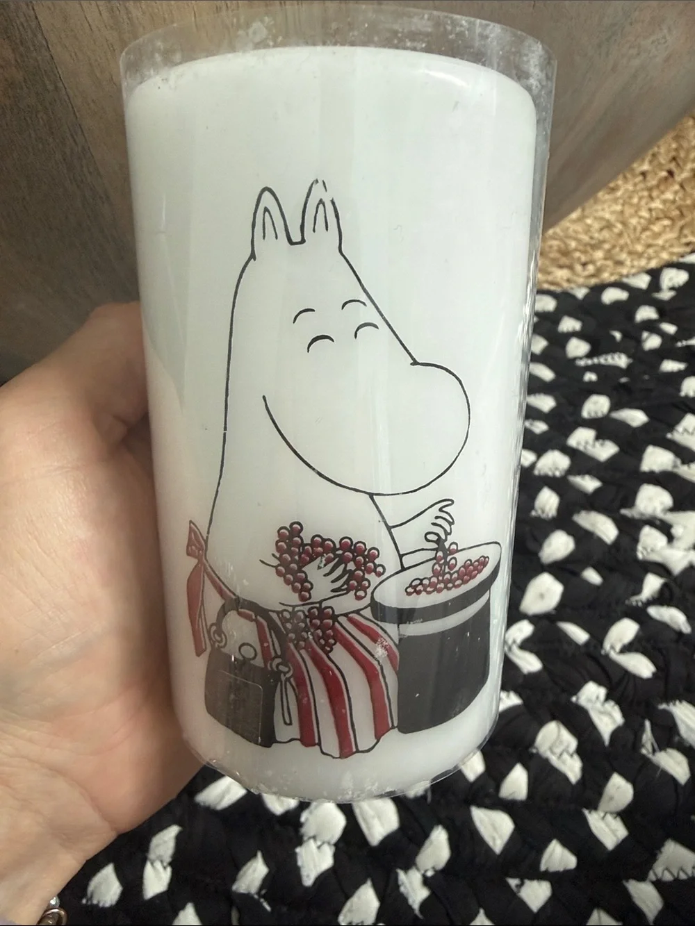 Moomin white pillar